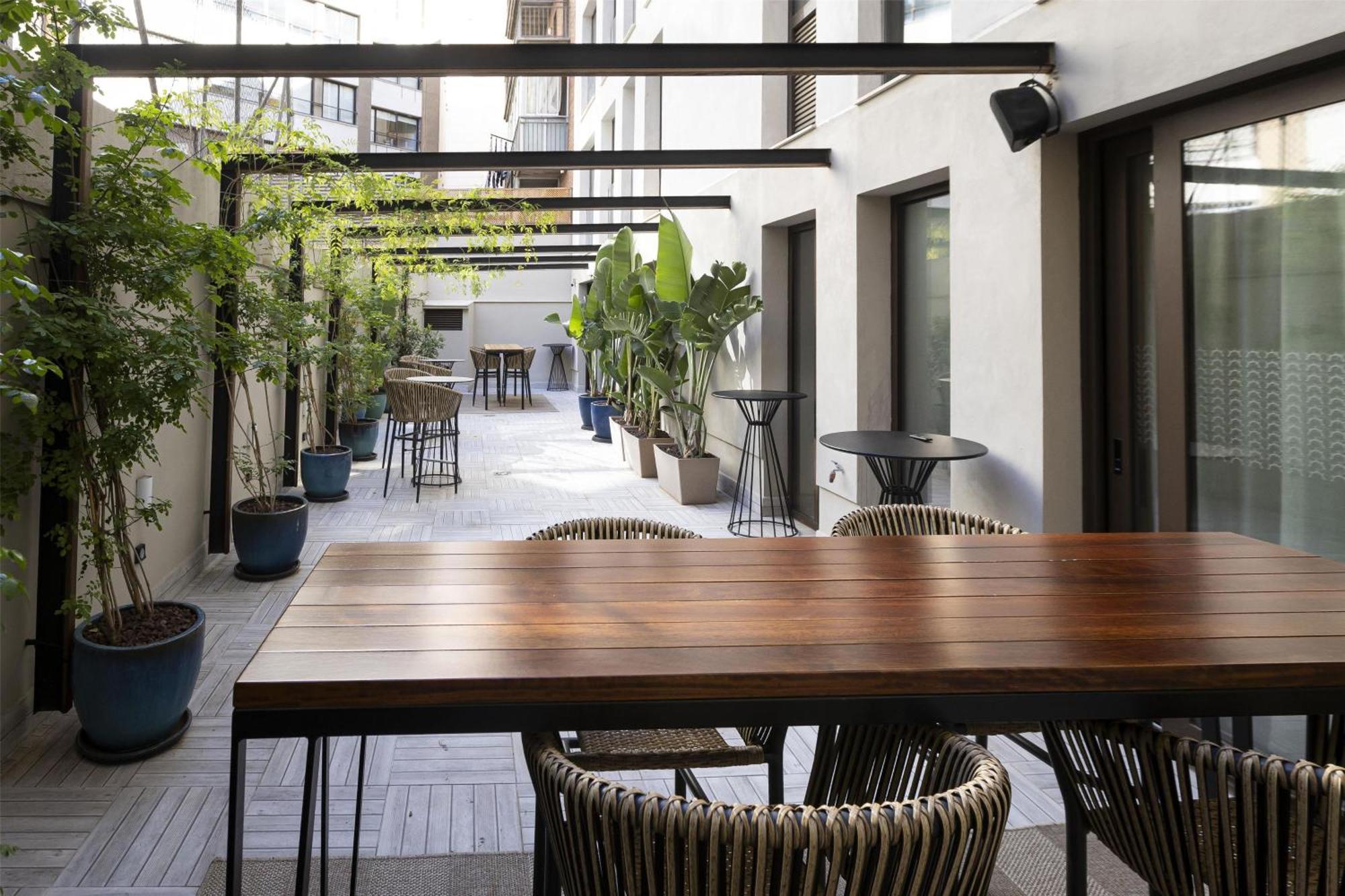 Hotel Via Sants Barcelona, Tapestry Collection By Hilton 4*